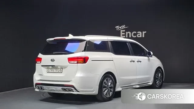 Kia All New Carnival id 3480376 из Кореи 12