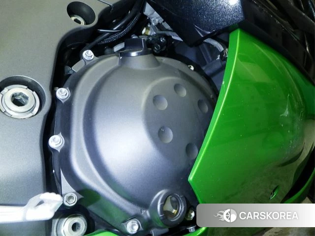 Engine photo