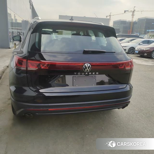 Volkswagen Touareg 2025 Черный из Китая, фото 5