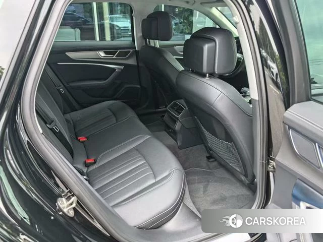 Audi A6 (import) 2024 Черный из Китая, фото 2