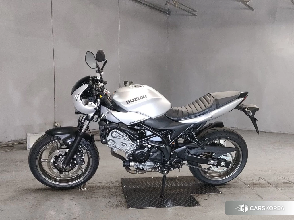 Проданный Suzuki SV650X 2023 из Японии