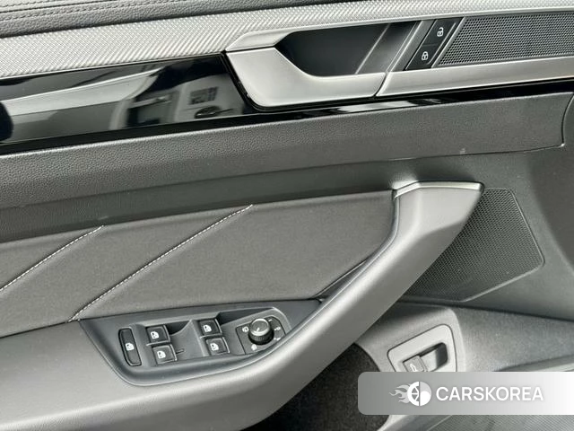 Volkswagen CC id 4276407 из Китая 12