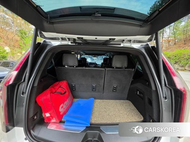 Cadillac Escalade 5th Generation 2023 Белый из Кореи, фото 6