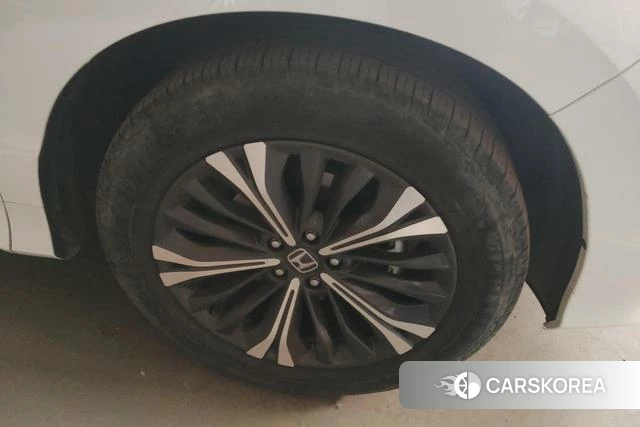 Honda UR-V id 4272974 из Китая 9