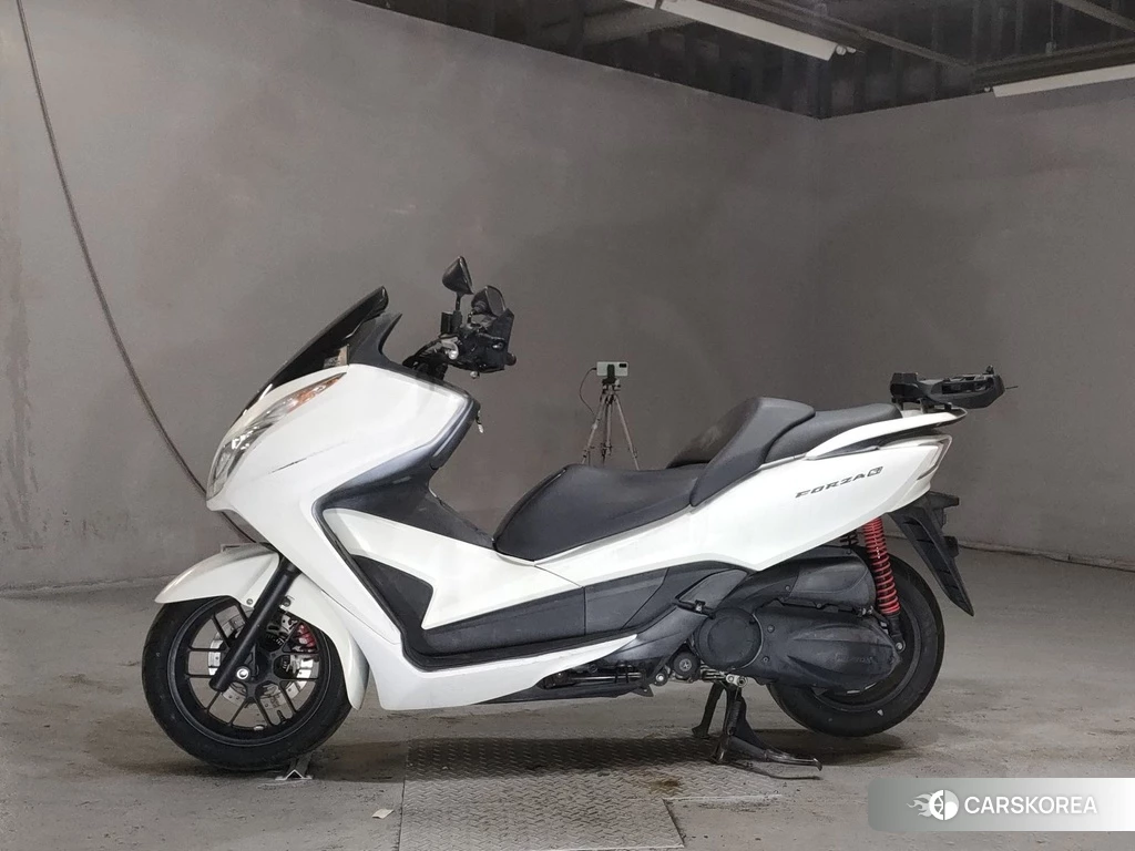 Проданный Honda FORZA 2013 из Японии, фото 2