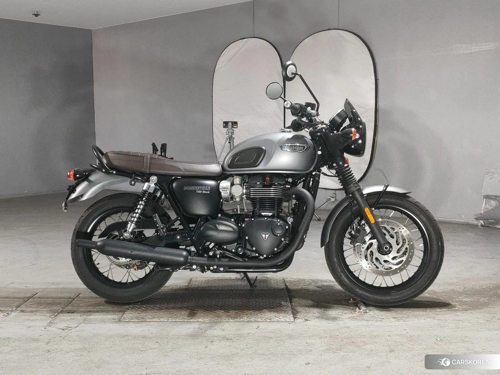 Triumph BONNEVILLE T120 2017 из Японии