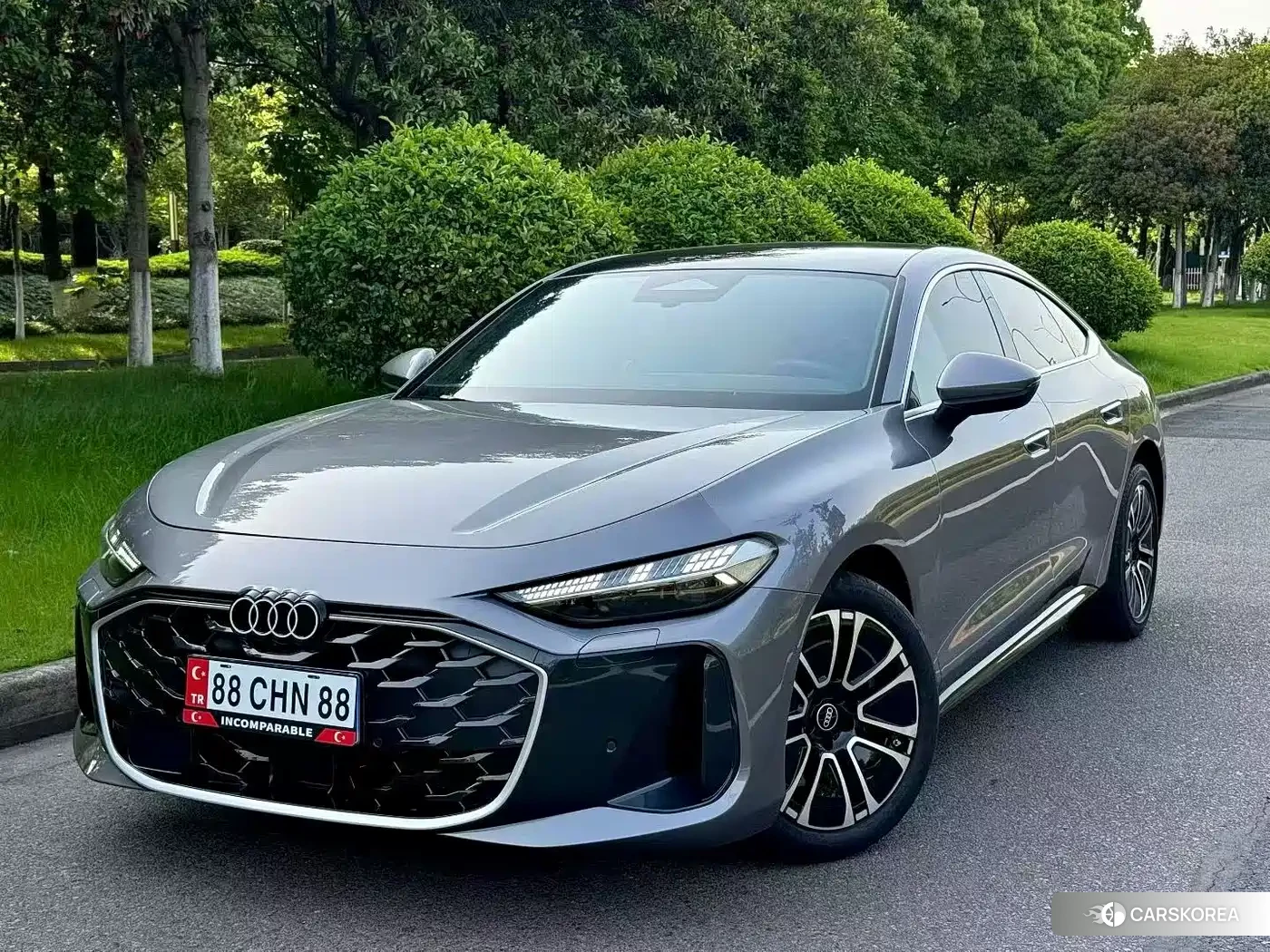 Audi A5L 2025 Silver/gray из Китая, фото 2