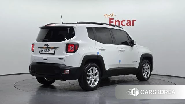 Jeep Renegade id 4536179 из Кореи 12