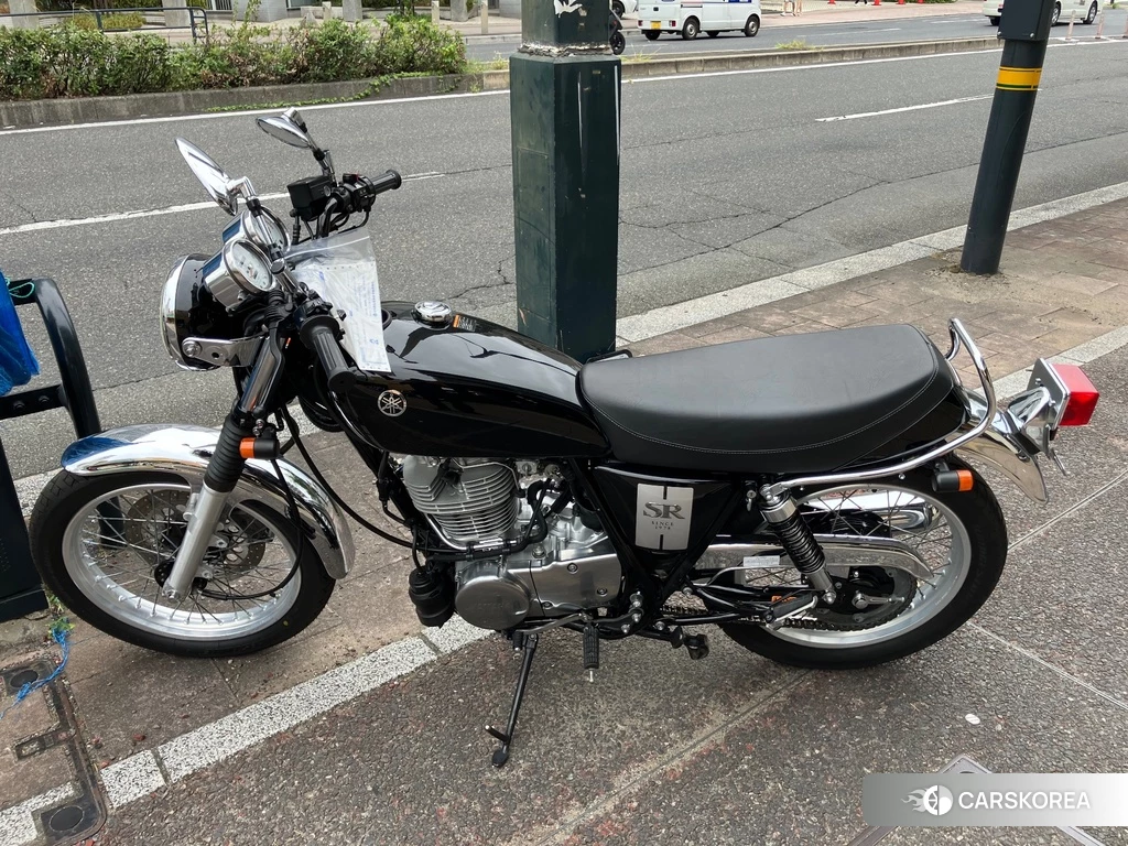 Проданный Yamaha SR 400 2019 из Японии, фото 2