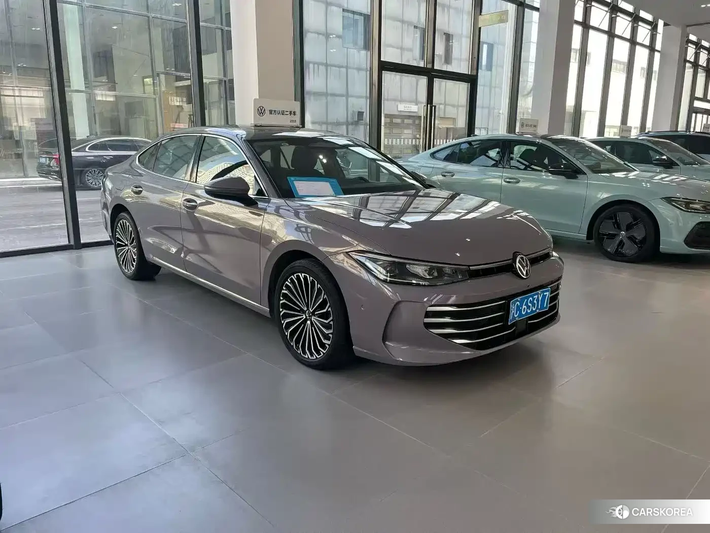 Volkswagen Passat 2024 Silver/gray из Китая, фото 2
