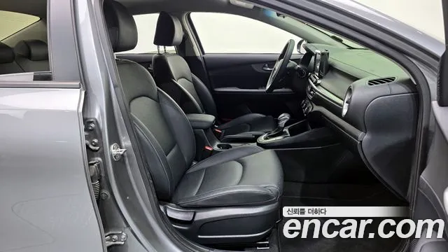 Kia Come New K3 id 2543277 из Кореи 12