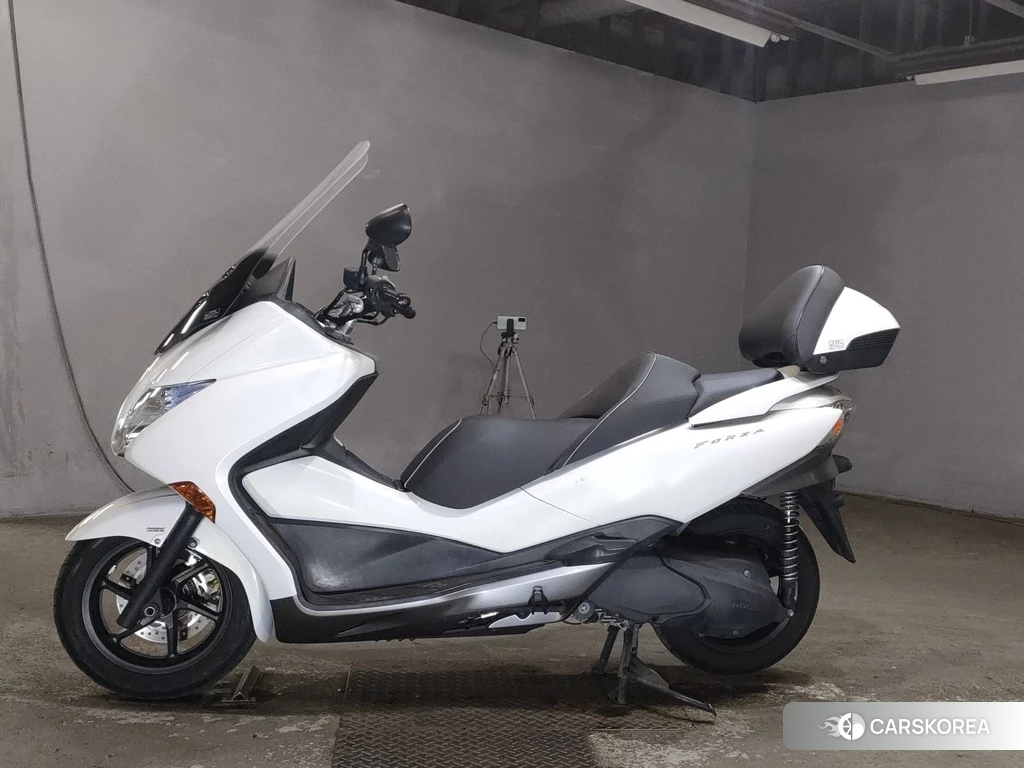 Проданный Honda FORZA Z 2012 из Японии