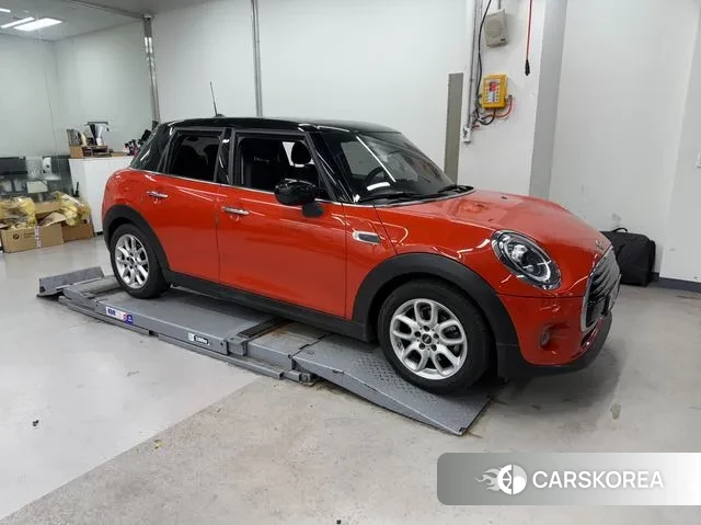Mini Cooper 2020 Оранжевый из Кореи, фото 2