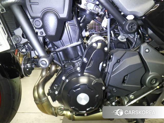 Engine photo