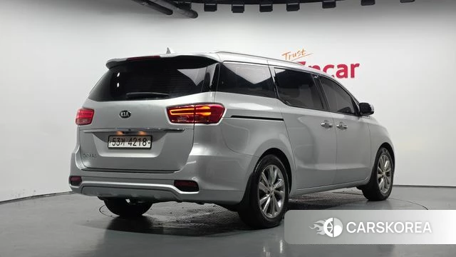 Kia The New Carnival id 4642837 из Кореи 12