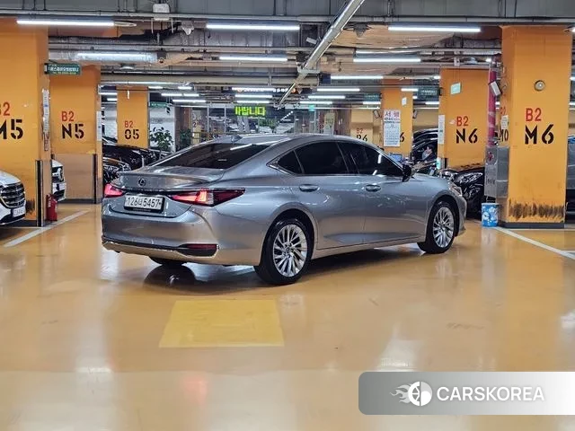 Lexus ES300h 7th generation id 3338584 из Кореи 9