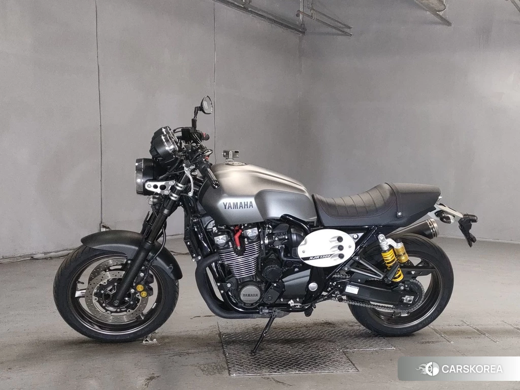 Проданный Yamaha XJR 1300 id 4166184 из Японии