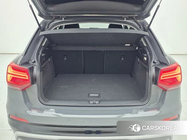 Audi Q2L id 4234801 из Китая 12