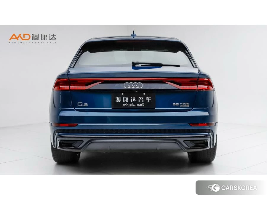 Audi Q8 2021 Синий из Китая, фото 2