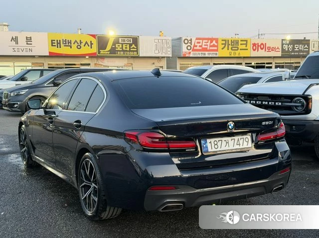 BMW 5 Series (G30) id 4547706 из Кореи 9