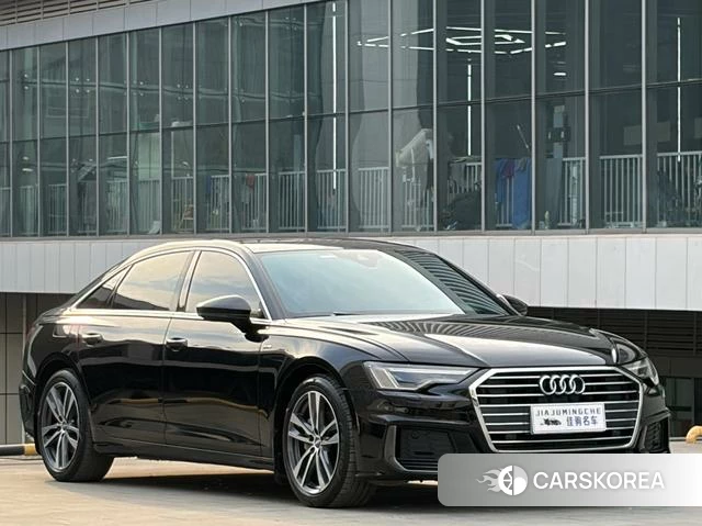 Audi A6L 2021 Черный из Китая, фото 6