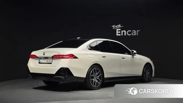 BMW 5 Series (G60) id 3654136 из Кореи 12
