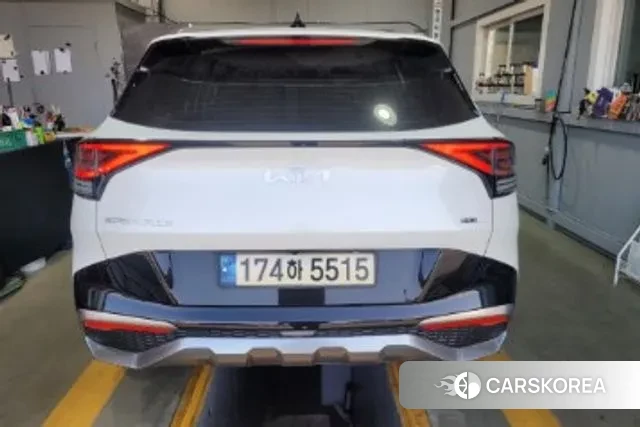 Kia Sportage 5th Generation 2023 Белый из Кореи, фото 2