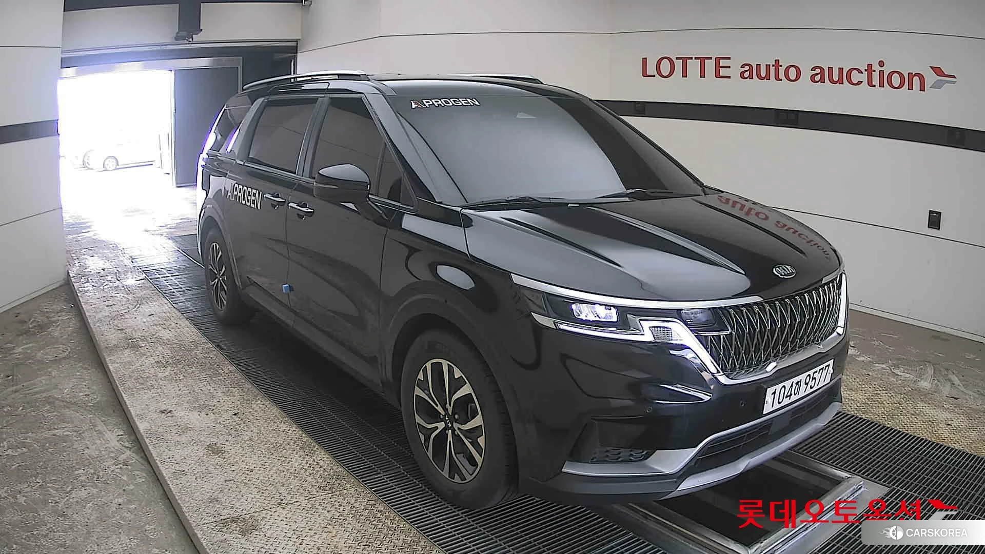 Kia Carnival id 3882133 из Кореи 12