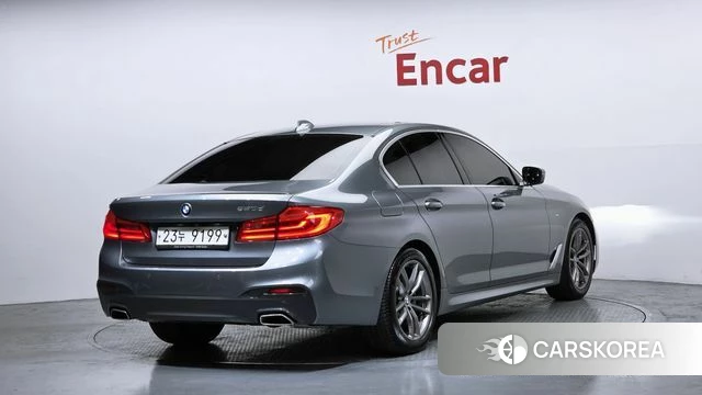 BMW 5 Series (G30) id 3905329 из Кореи 12