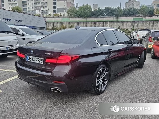 BMW 5 Series (G30) id 3315466 из Кореи 12