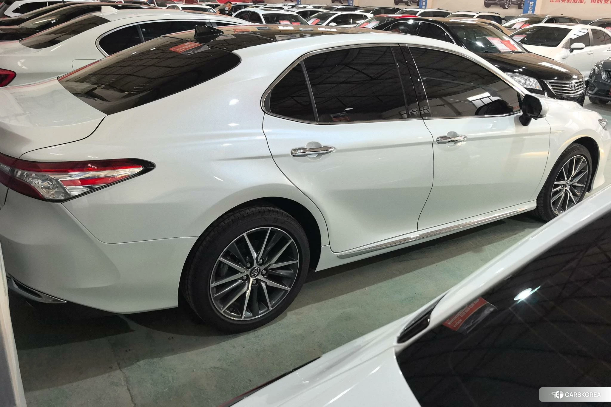 Toyota Camry id 4510884 из Китая 9