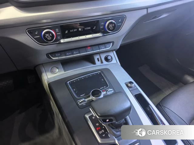 Audi Q5L id 4212529 из Китая 11
