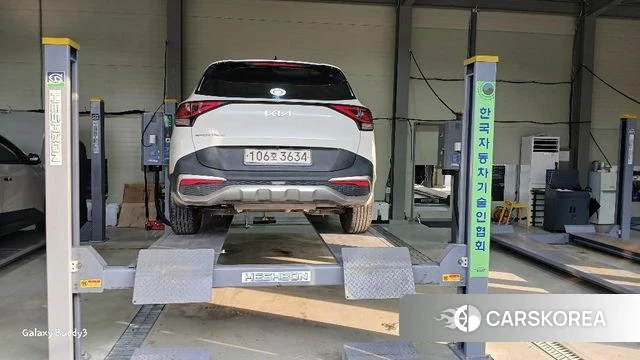 Kia Sportage 5th Generation 2022 Белый из Кореи, фото 2