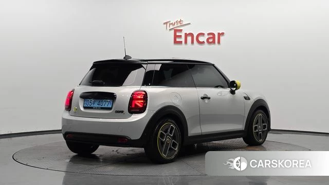 Mini Cooper Electric id 4401160 из Кореи 12