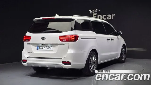 Kia The New Carnival id 2272700 из Кореи 12