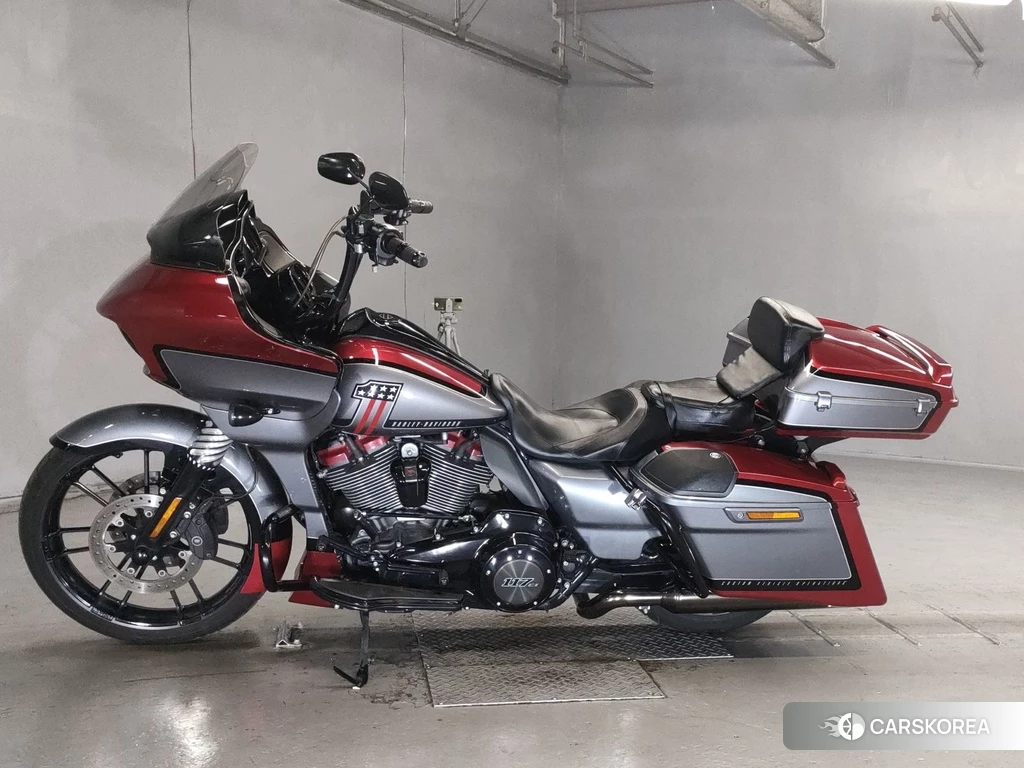 Проданный Harley-Davidson Road Glide FLTRXSE1920CVO 2019 из Японии