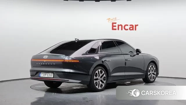 Hyundai Grandeur (GN7) id 2959079 из Кореи 12