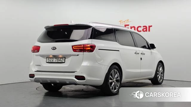 Kia The New Carnival id 4755117 из Кореи 12