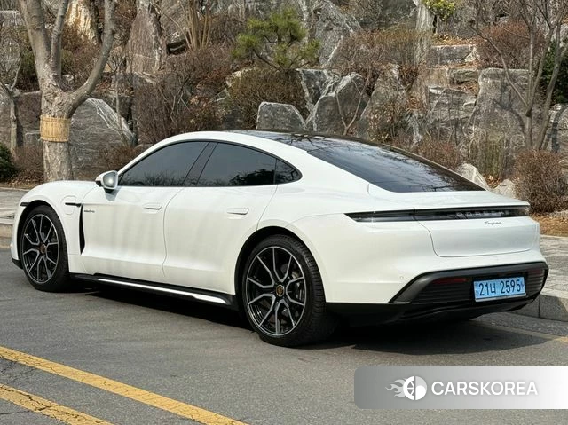 Porsche Taycan id 3793283 из Кореи 12