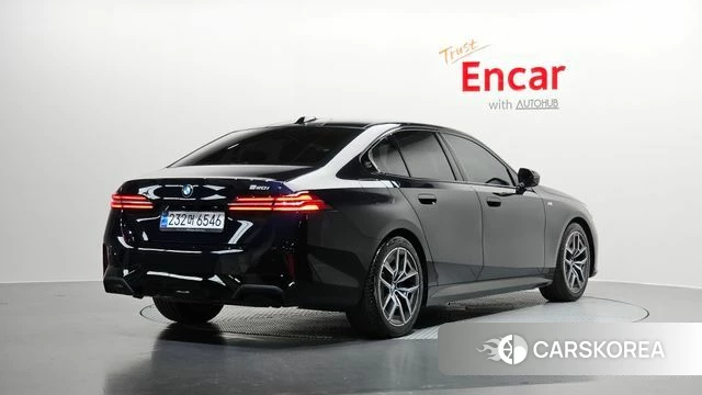 BMW 5 Series (G60) id 4200944 из Кореи 12