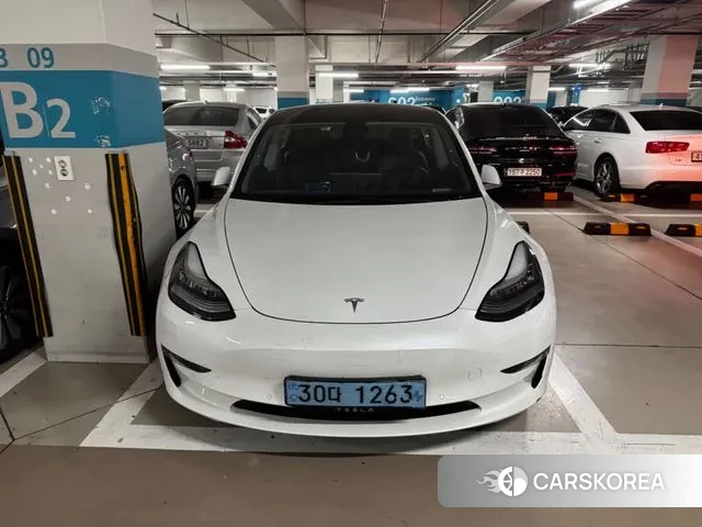 Tesla Model 3 2020 Белый из Кореи, фото 2