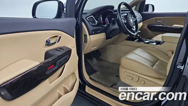 Kia The New Carnival id 2633604 из Кореи 12