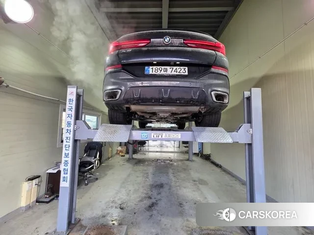 BMW X6 (G06) 2025 Черный из Кореи, фото 2