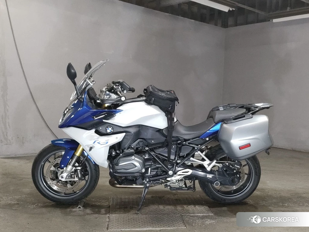 Проданный BMW R1200RS 2016 из Японии