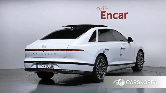 Hyundai Grandeur (GN7) id 4488111 из Кореи 12