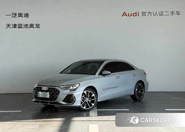 Audi A3 2024 Серебристо-серый из Китая, фото 2