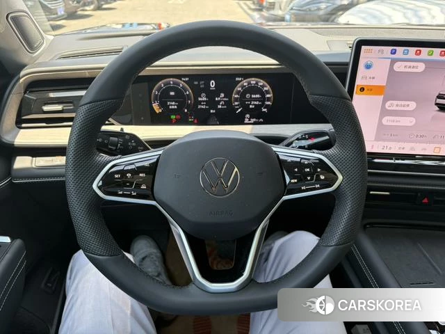Volkswagen Tourang id 4341695 из Китая 12