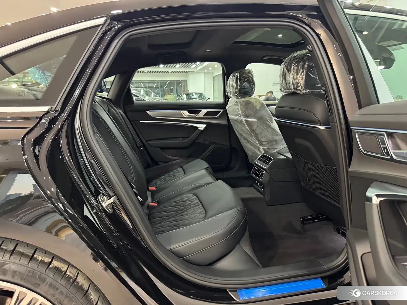 Audi A6L id 4628143 из Китая 12