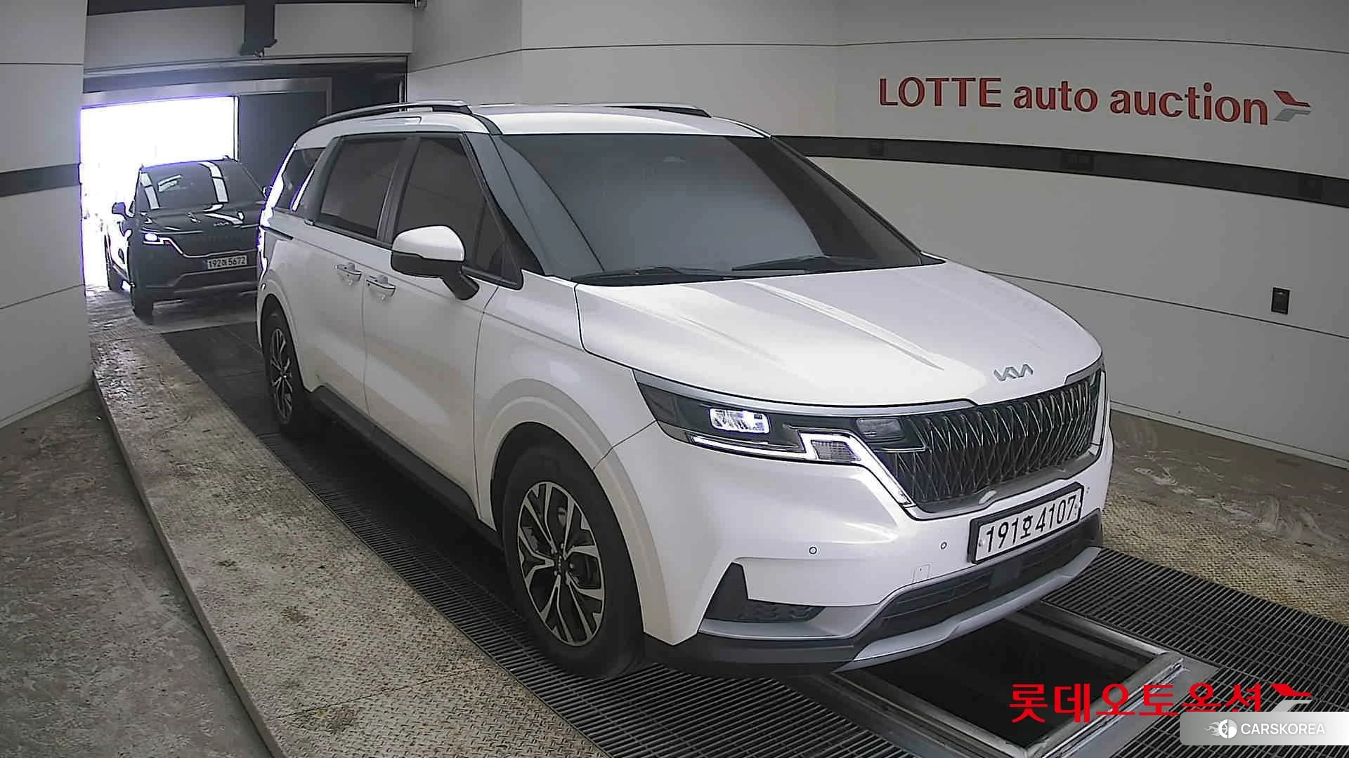 Kia Carnival id 3888419 из Кореи 12