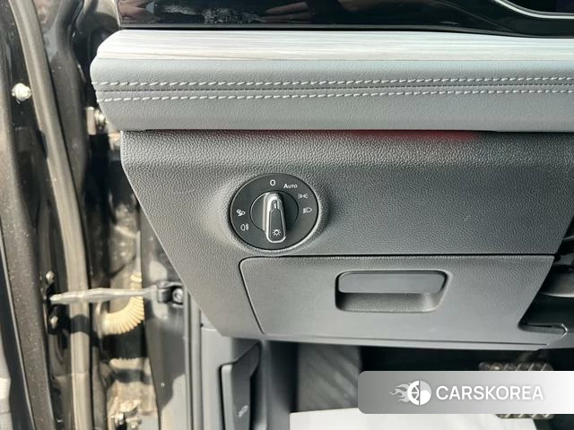 Volkswagen Sagitar id 4271314 из Китая 12